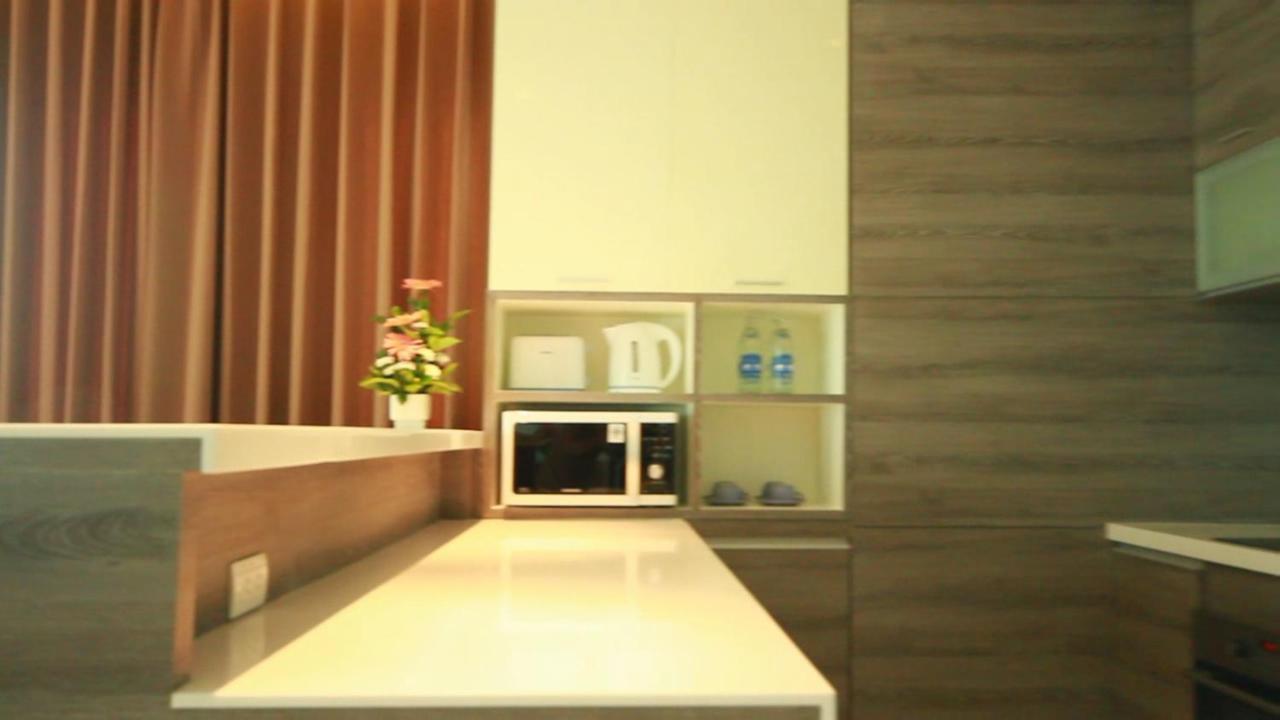 Lumen Bangkok Srinakarin Hotel Ngoại thất bức ảnh