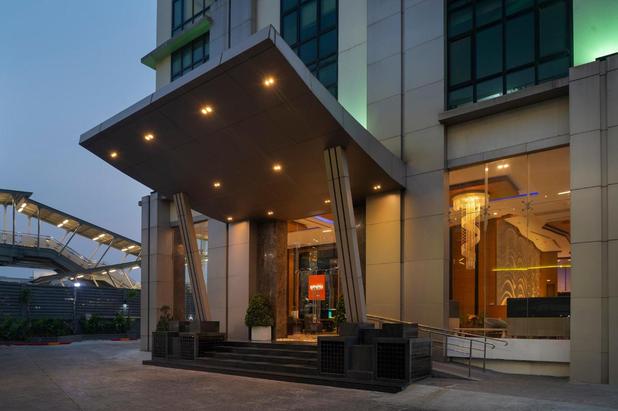 Lumen Bangkok Srinakarin Hotel Ngoại thất bức ảnh