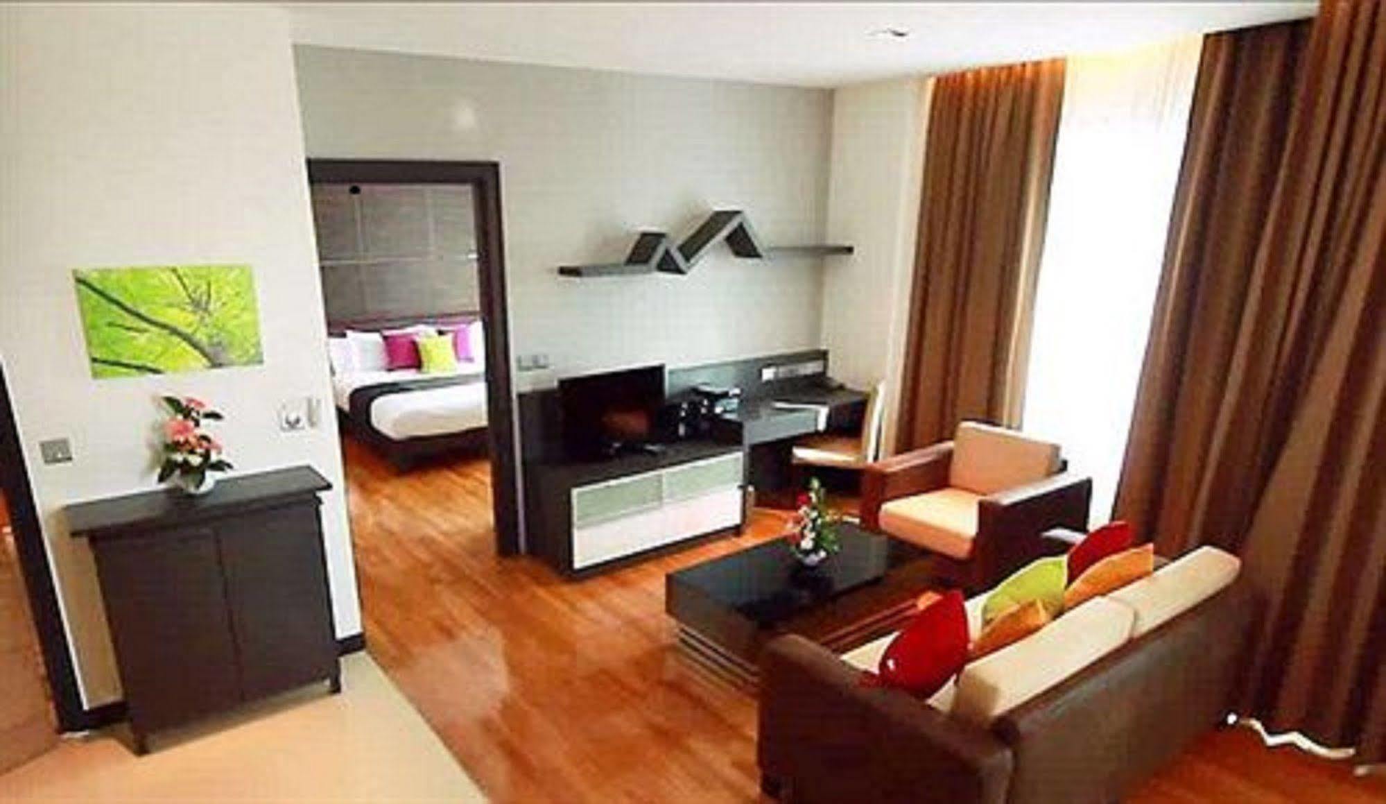 Lumen Bangkok Srinakarin Hotel Ngoại thất bức ảnh